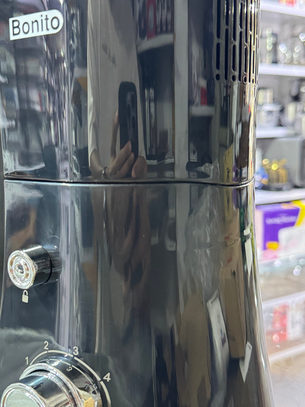 همزن کاسهدار بونیتو مدل HM-800 توان ۸۰۰ وات ظرفیت ۴.۵ لیتر