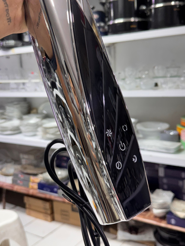 پنکه ایستاده دیجیتال سان رایز مدل FS400-61 - ریموت کنترل، تایمر ۱۲ ساعته، توان ۵۵ وات