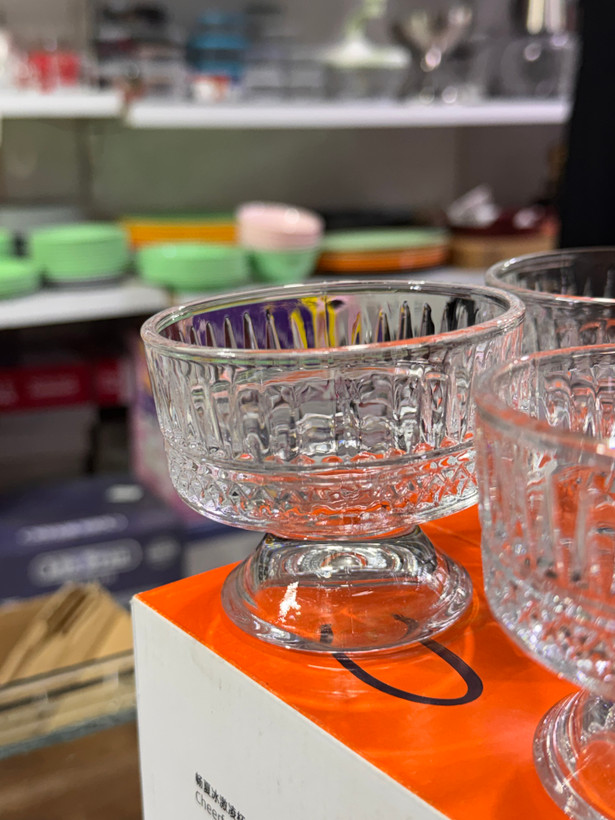 کاسه دسرخوری و ژلهخوری پایهدار Deli Glass؛ هنرنمایی شما در میز مهمانی
