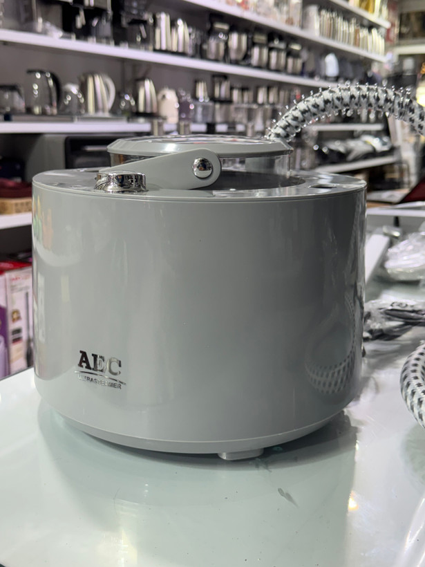 بخارگر ایستاده AEC مدل GS-920 با میز اتوکشی